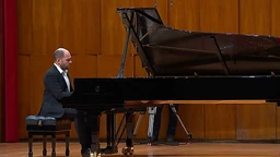 Andrej Korobeinikov, klavir 2. deo (R)
