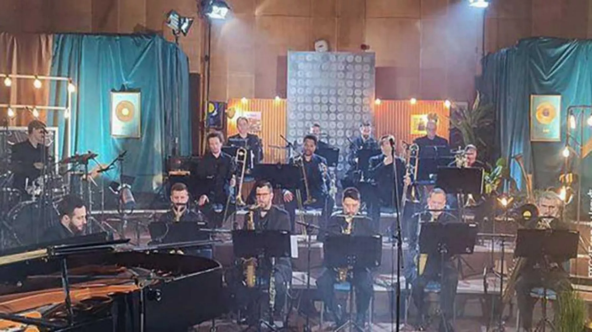 Џез клуб: 4. емисија  (R)