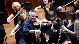 55. BEMUS: Najdžel Kenedi i orkestar Virtuozi, 1. deo (R)