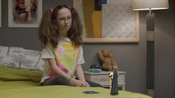 Мина прелази нивое