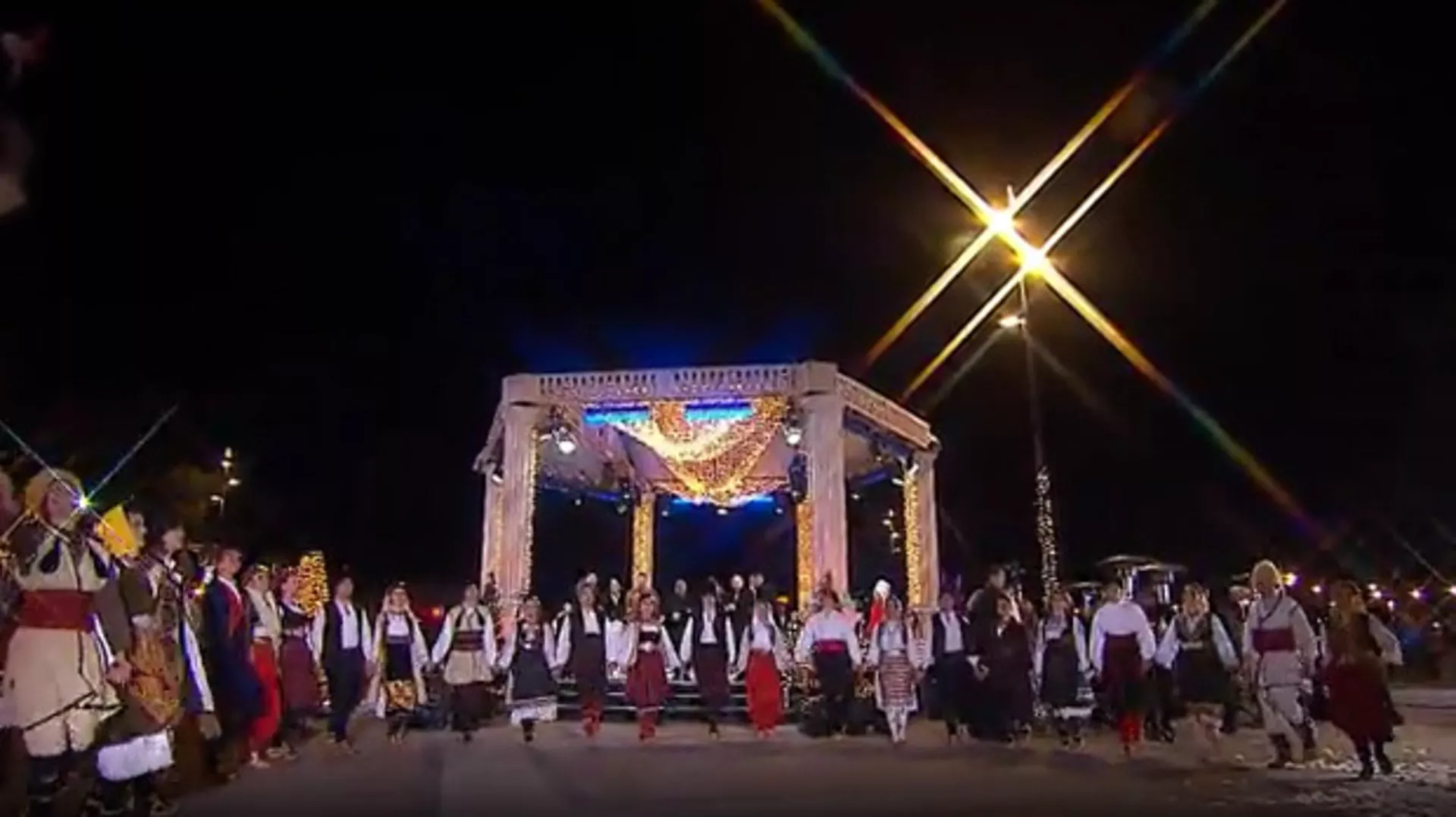 Под небом Србије, колаж