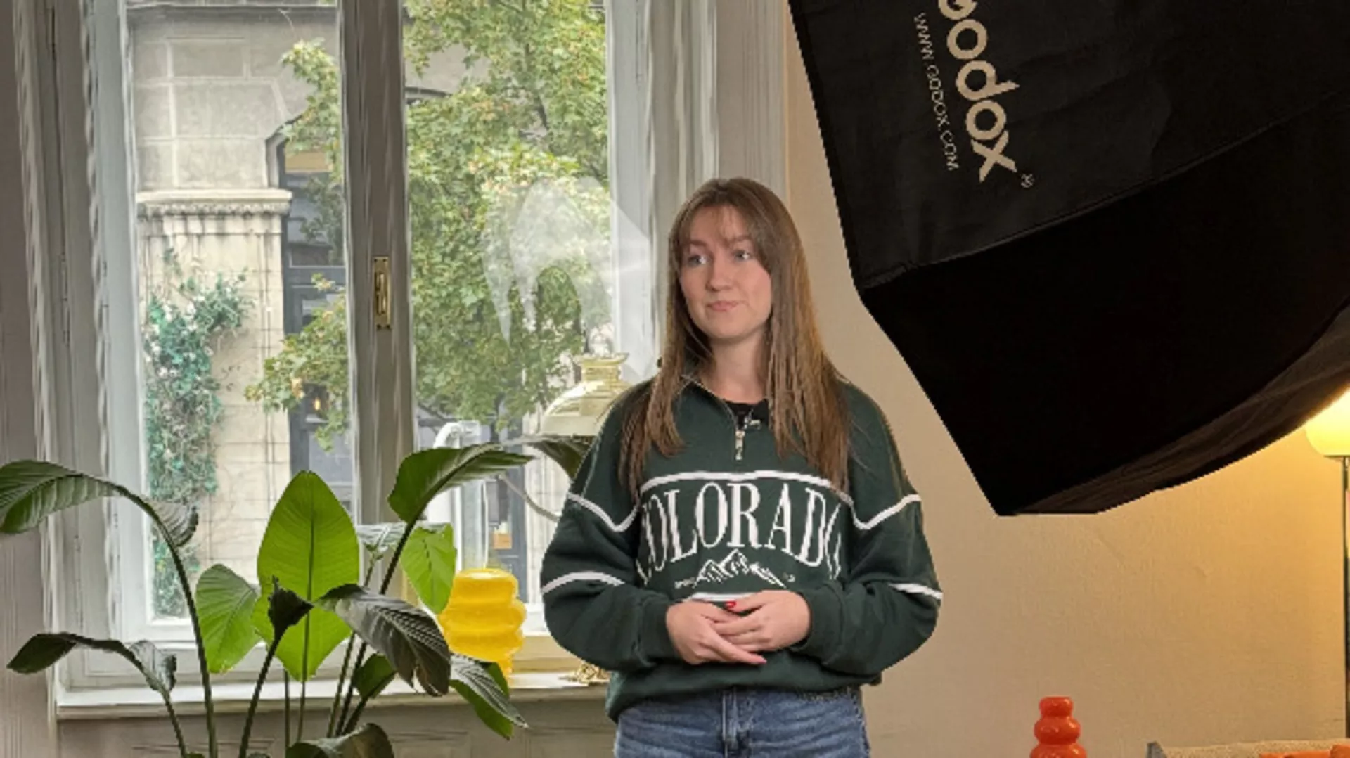 РТС ЛАБ: Иза објектива (R)