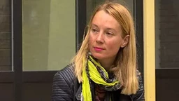 Остави све и читај: Маја Пелевић  (R)