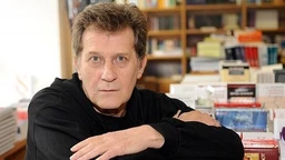 Књижевни дијалог: Јовица Аћин (R)