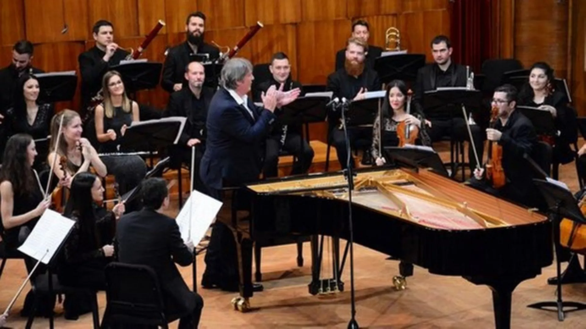 Борис Березовски и камерни оркестар Музикон