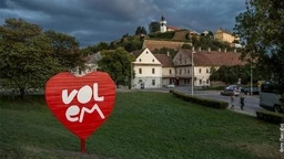 На три воде: Јутарњи програм из три студија