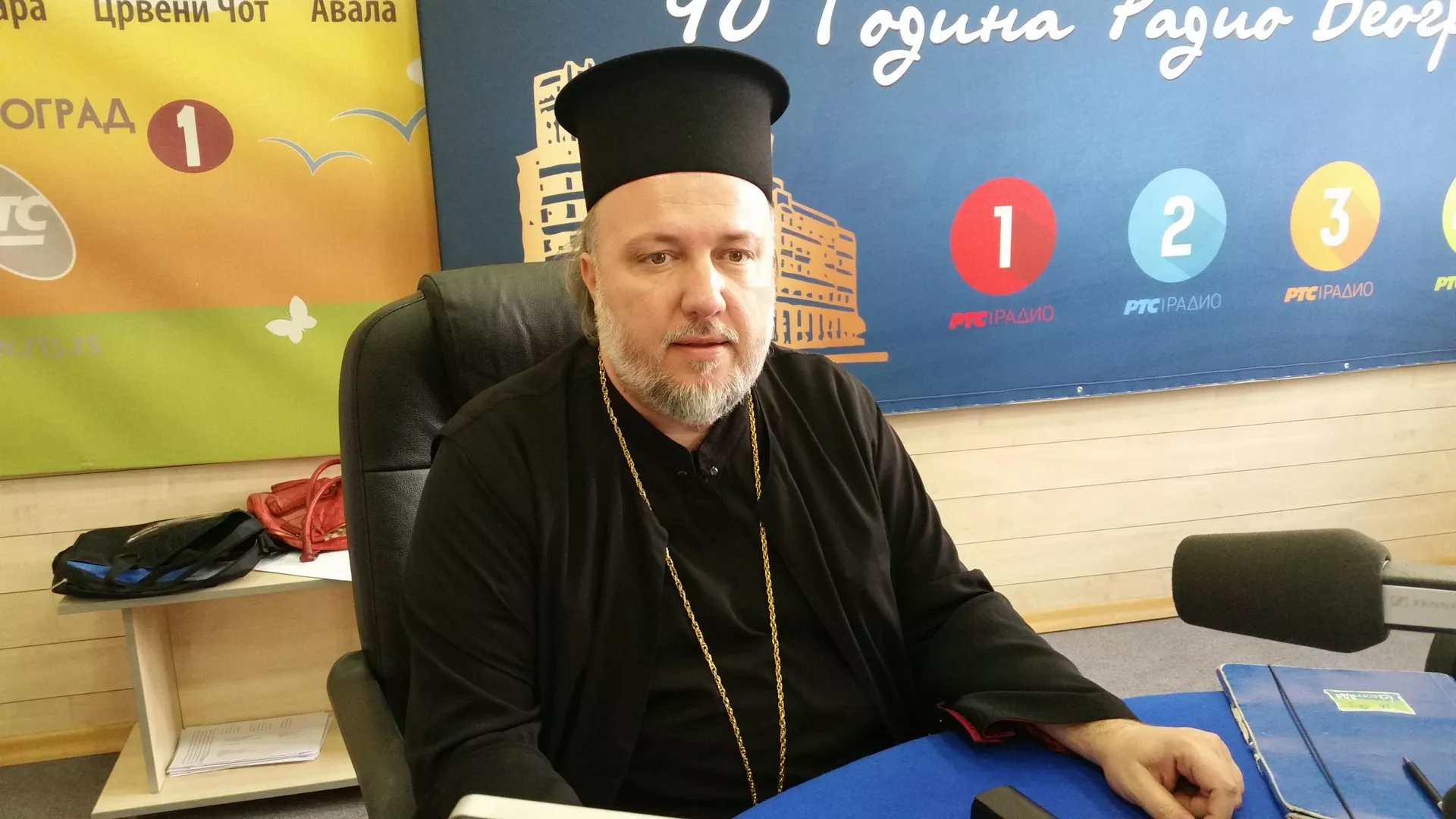 Sedmica – Velibor Džomić