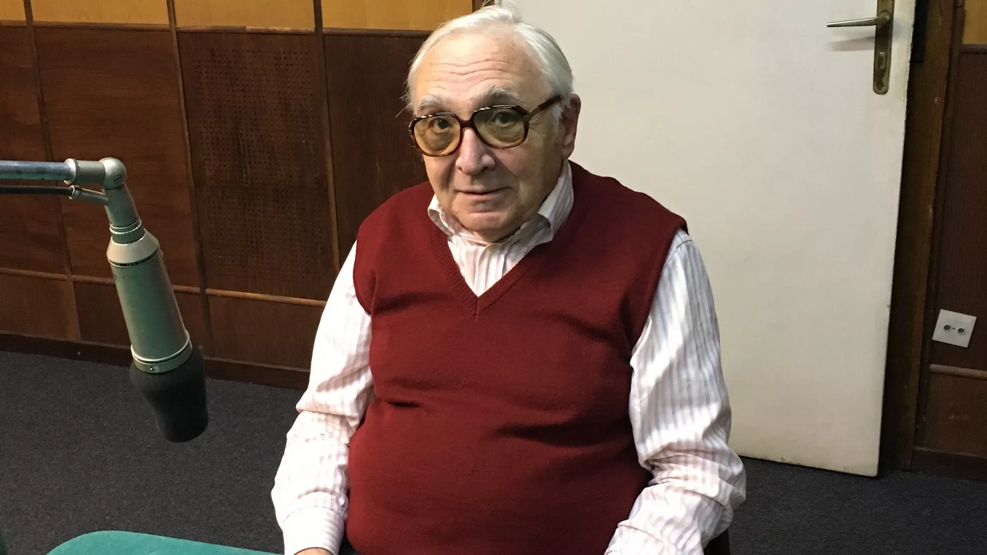 Kod dva bela goluba – Dragan Stojanović