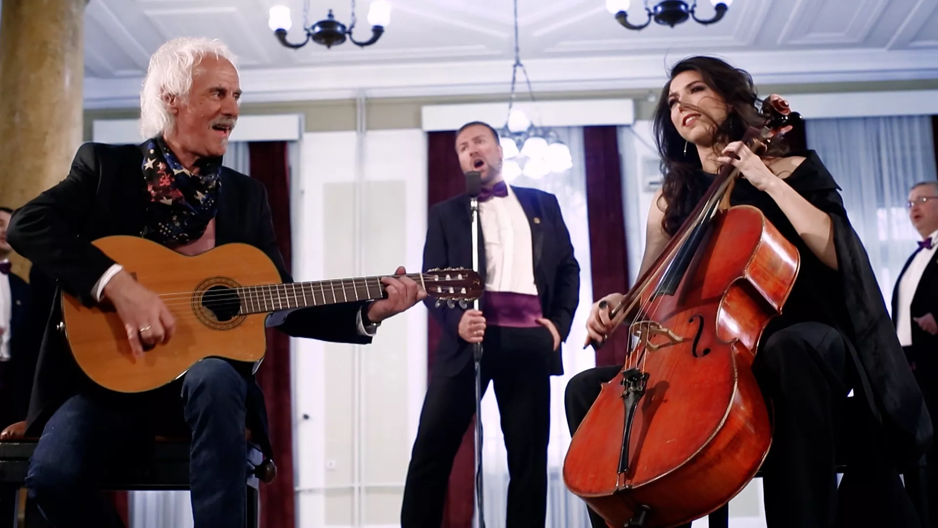 Duo Moderato feat vok. grupa Constantine – Suviše si lepa