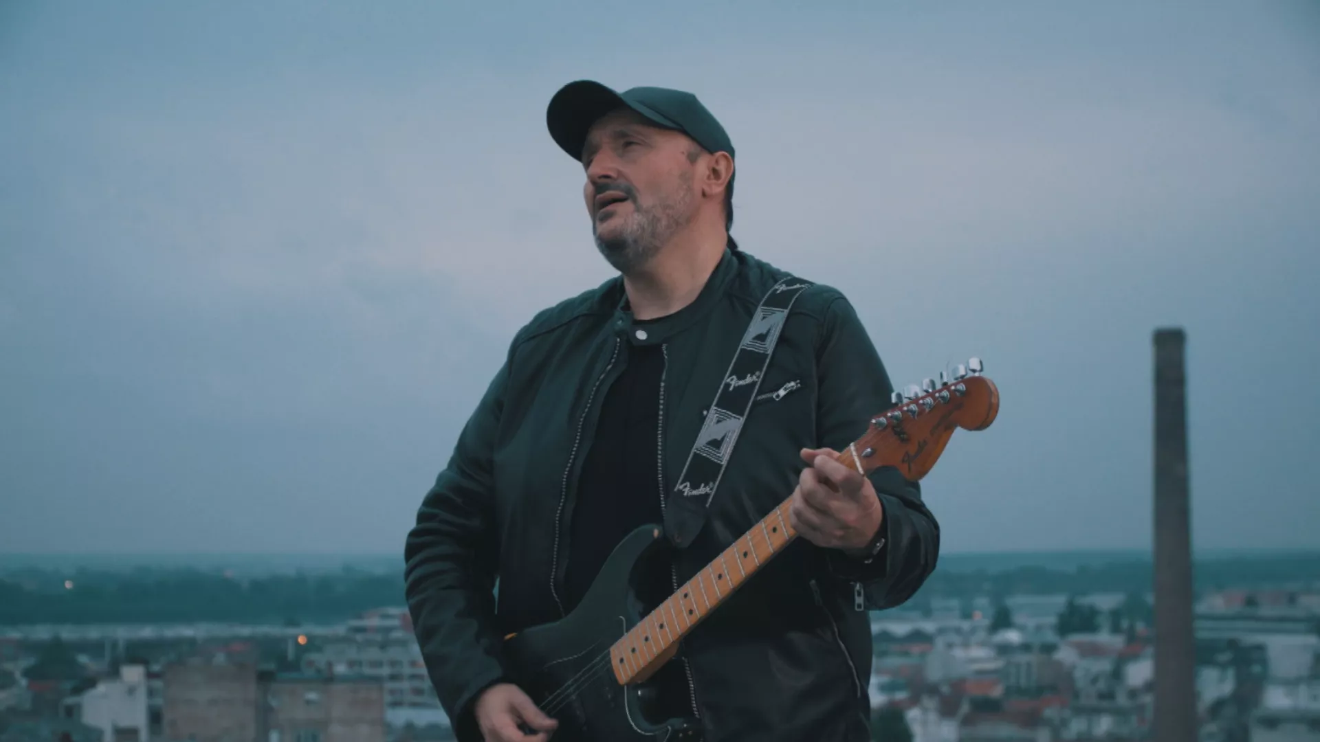 Vladimir Vještić Vlaad – Pogled od kristala