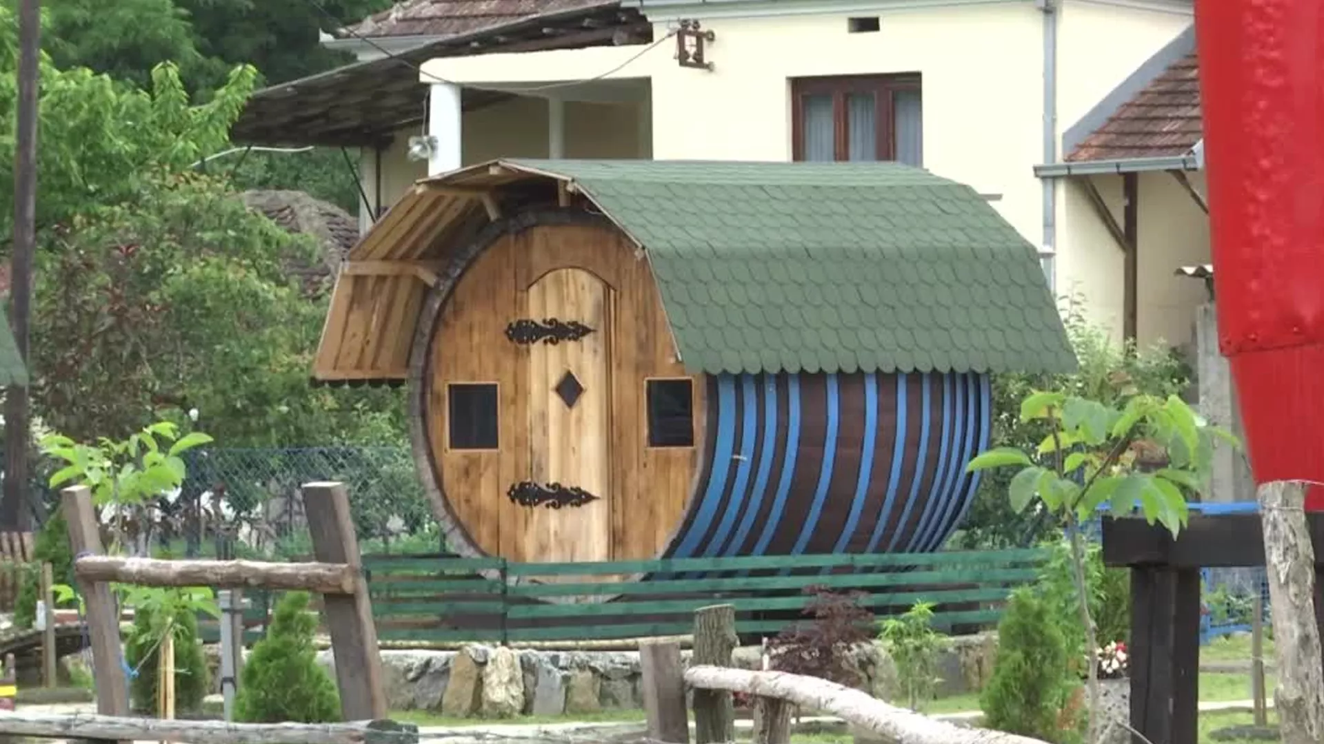 Kućice od bačvi