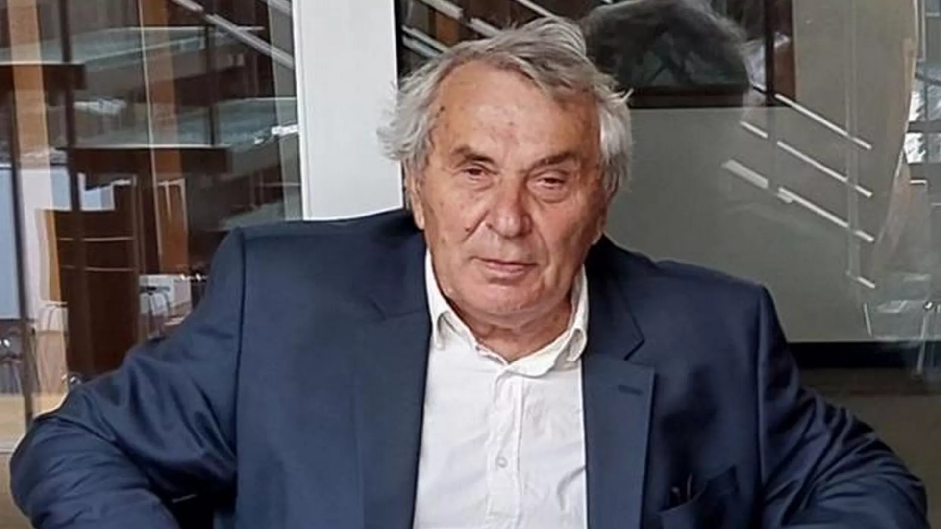 Klub 2 - Milisav Savić