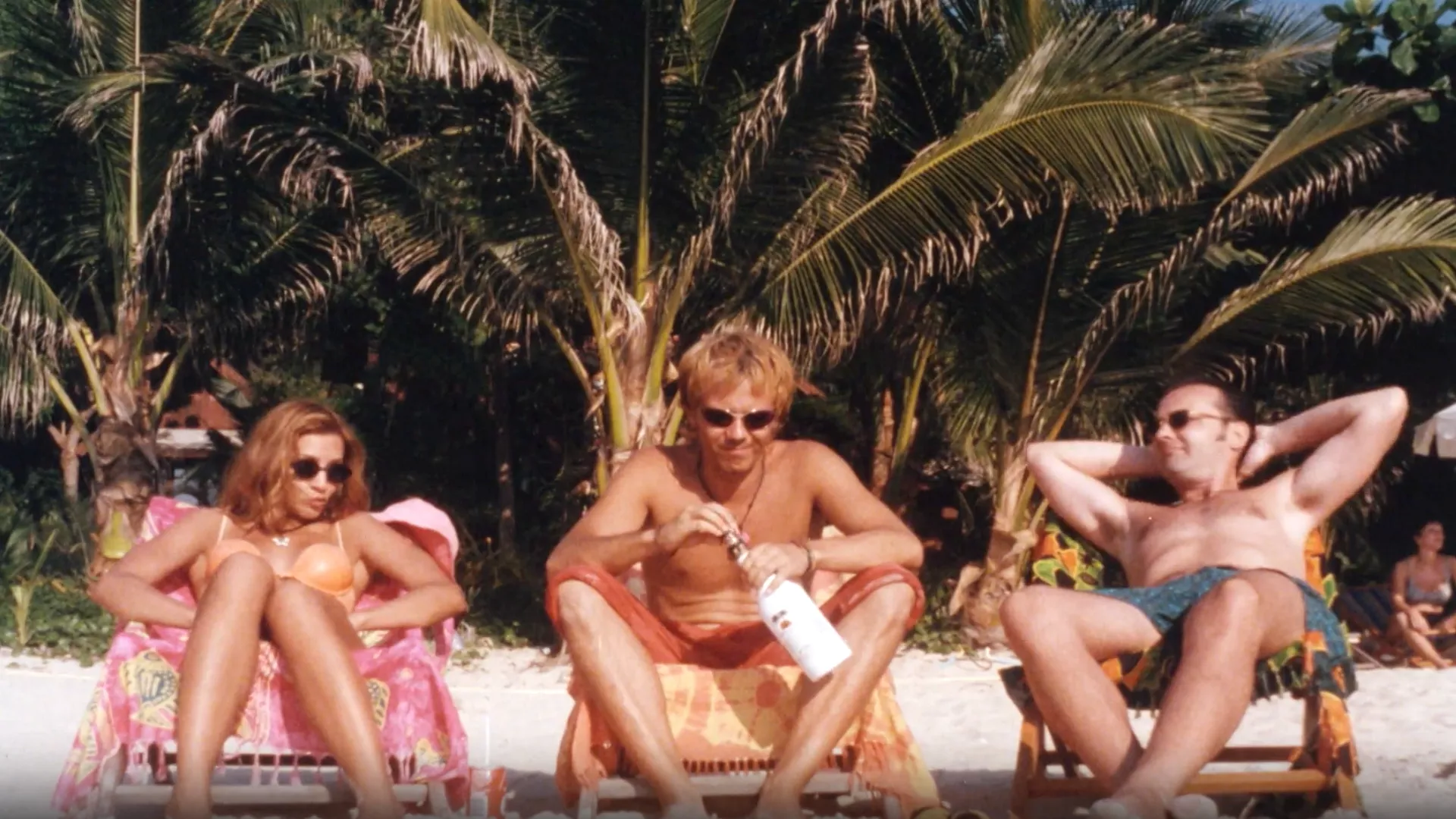 Tri palme za dve bitange i ribicu (1998)