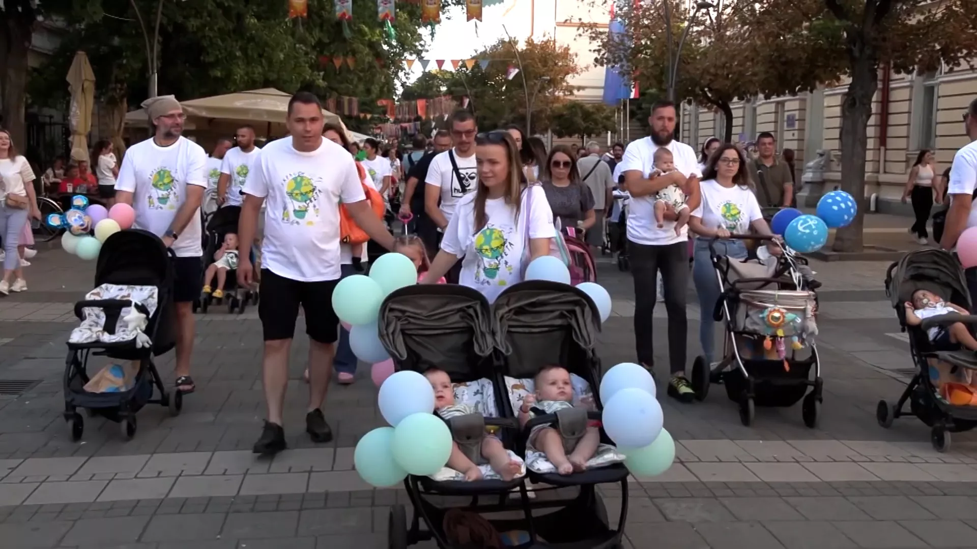 Karneval beba i trudnica