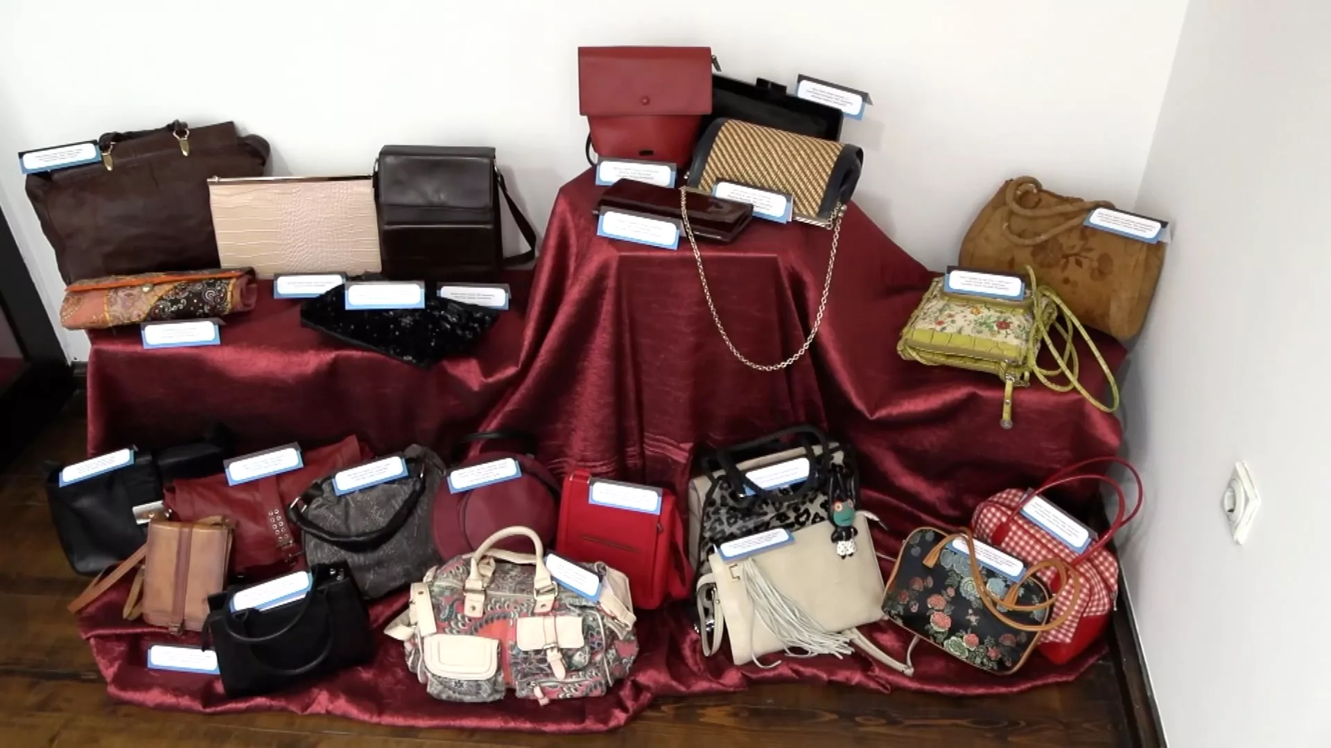 Izložba „101 tašna”