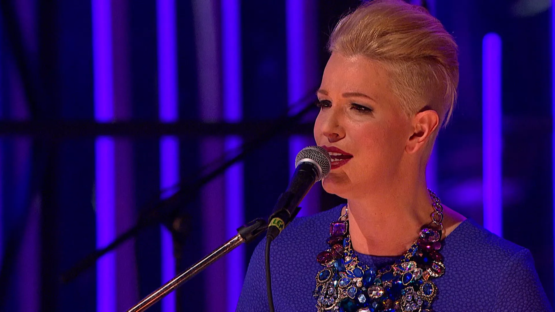 Tri boje zvuka: Tijana Dapčević, Vrelo i Sinestezija