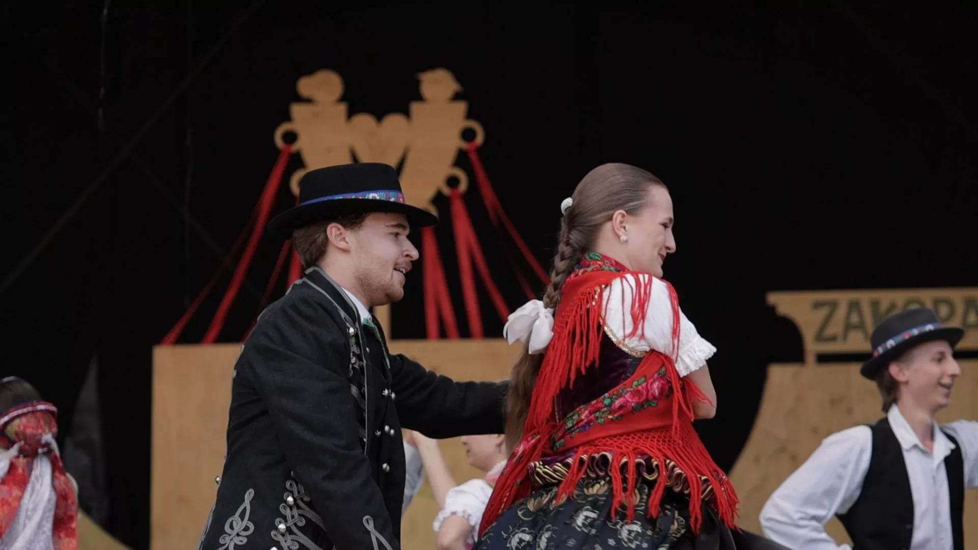 Sasvim prirodno: Planinski ples, 3. deo