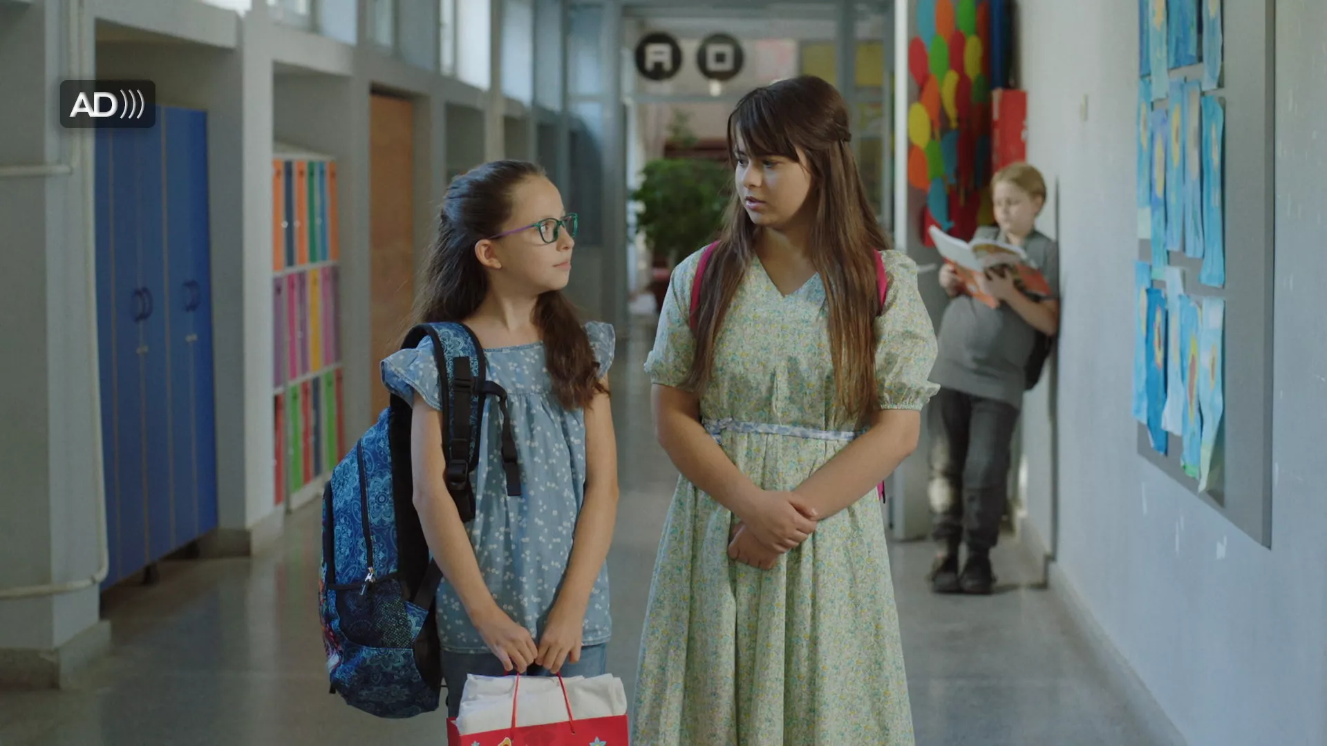 Mina prelazi nivoe (2.sezona) (6. epizoda sa audio-deskripcijom)