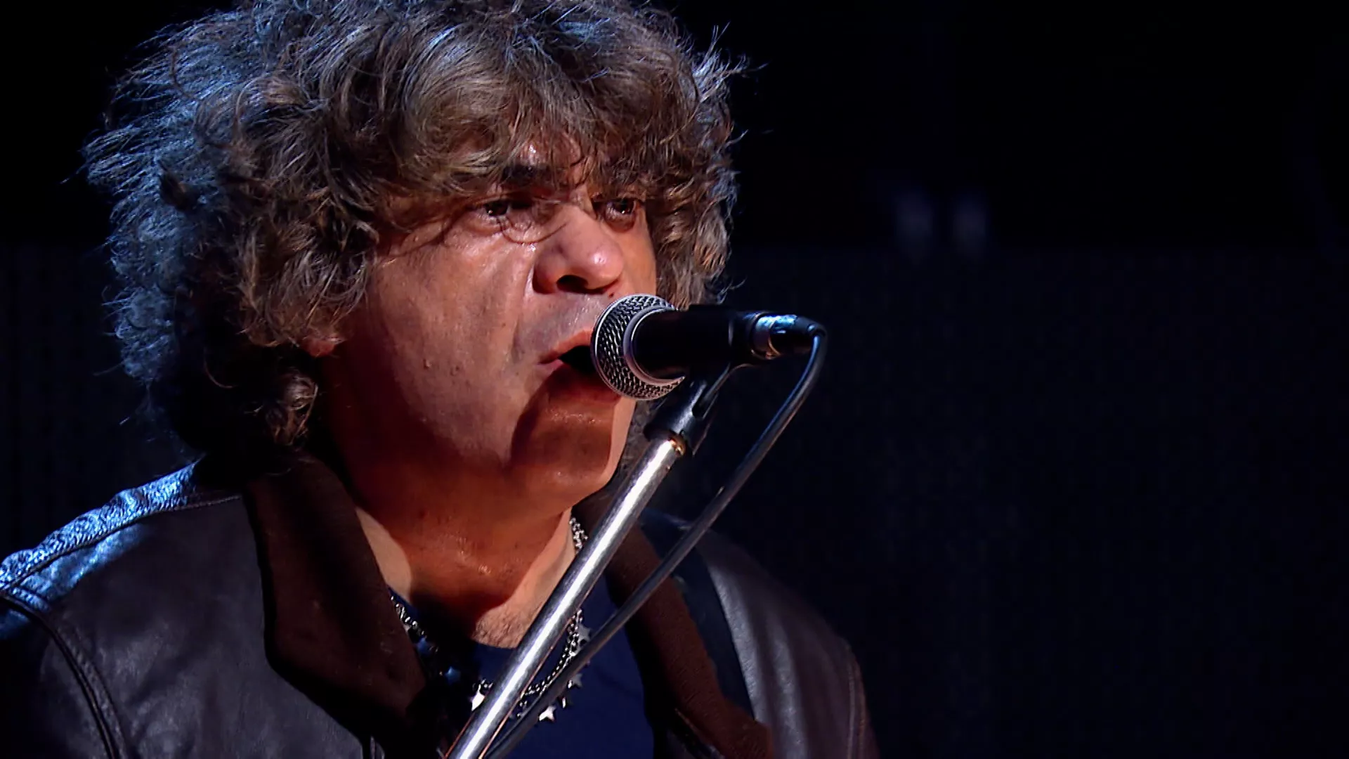 Tri boje zvuka: Disciplina kičme, Lorna ving, Dingospo Dali