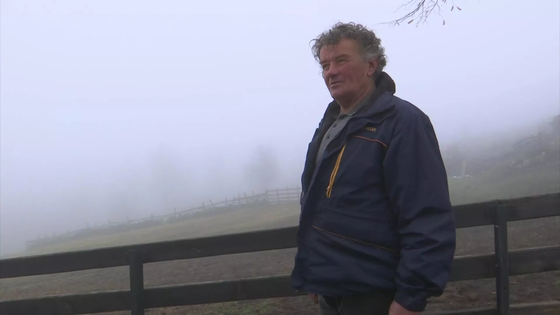 Kvadratura kruga: Kuća u Srbiji imanje u Crnoj Gori