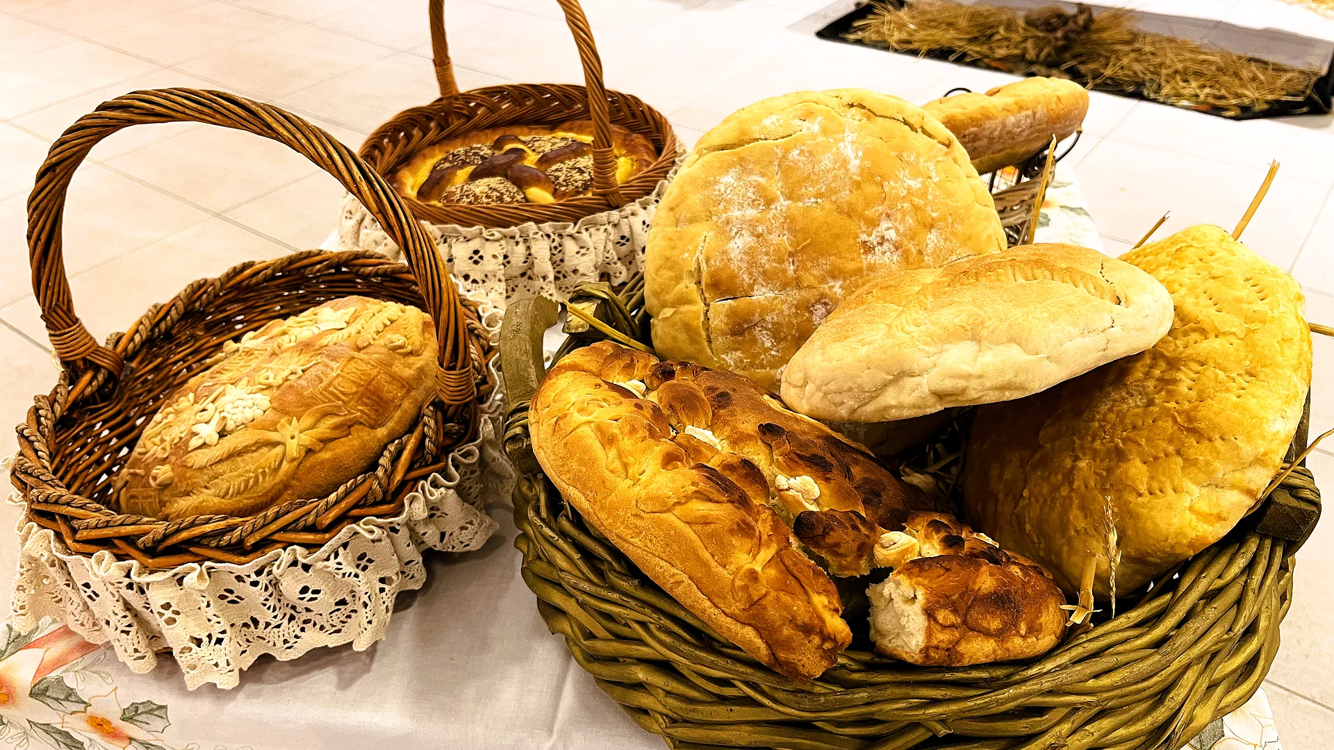 Od povojnice do poskurica