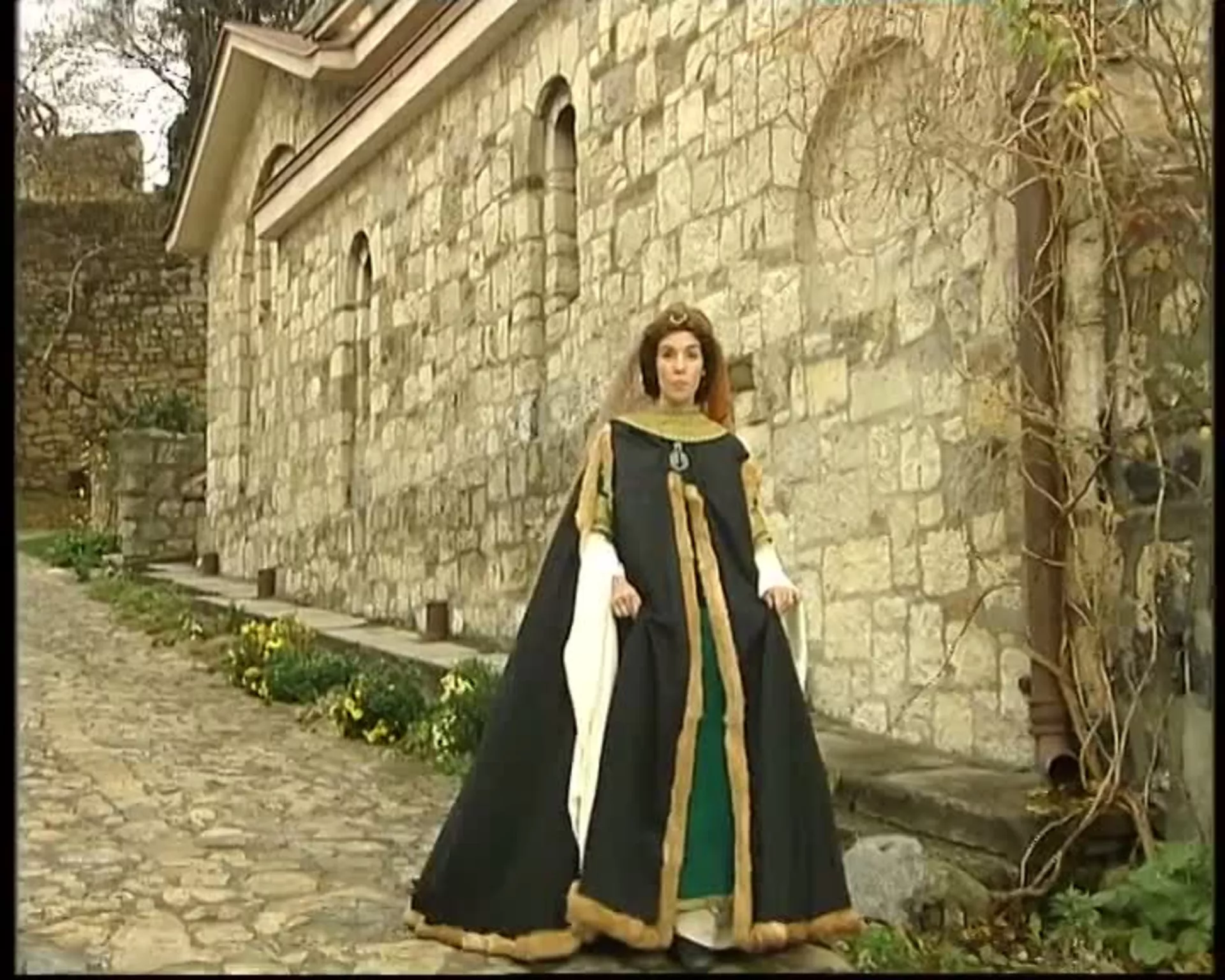 Iza naslova: Sv. Roman – Djeva dnes