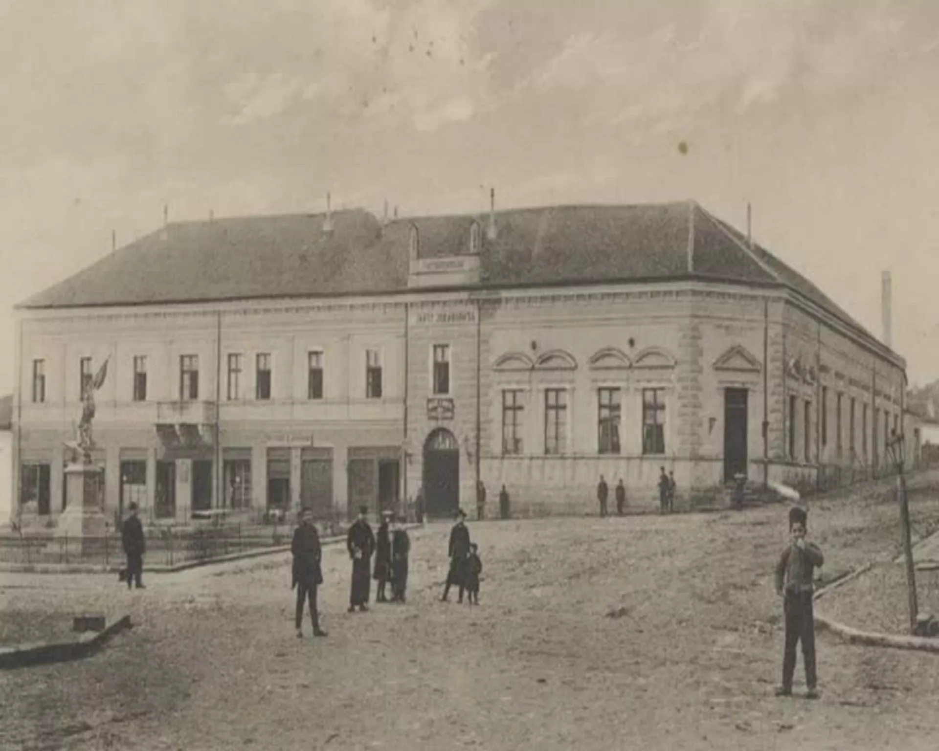 Позориште „Бора Станковић“ кроз историју