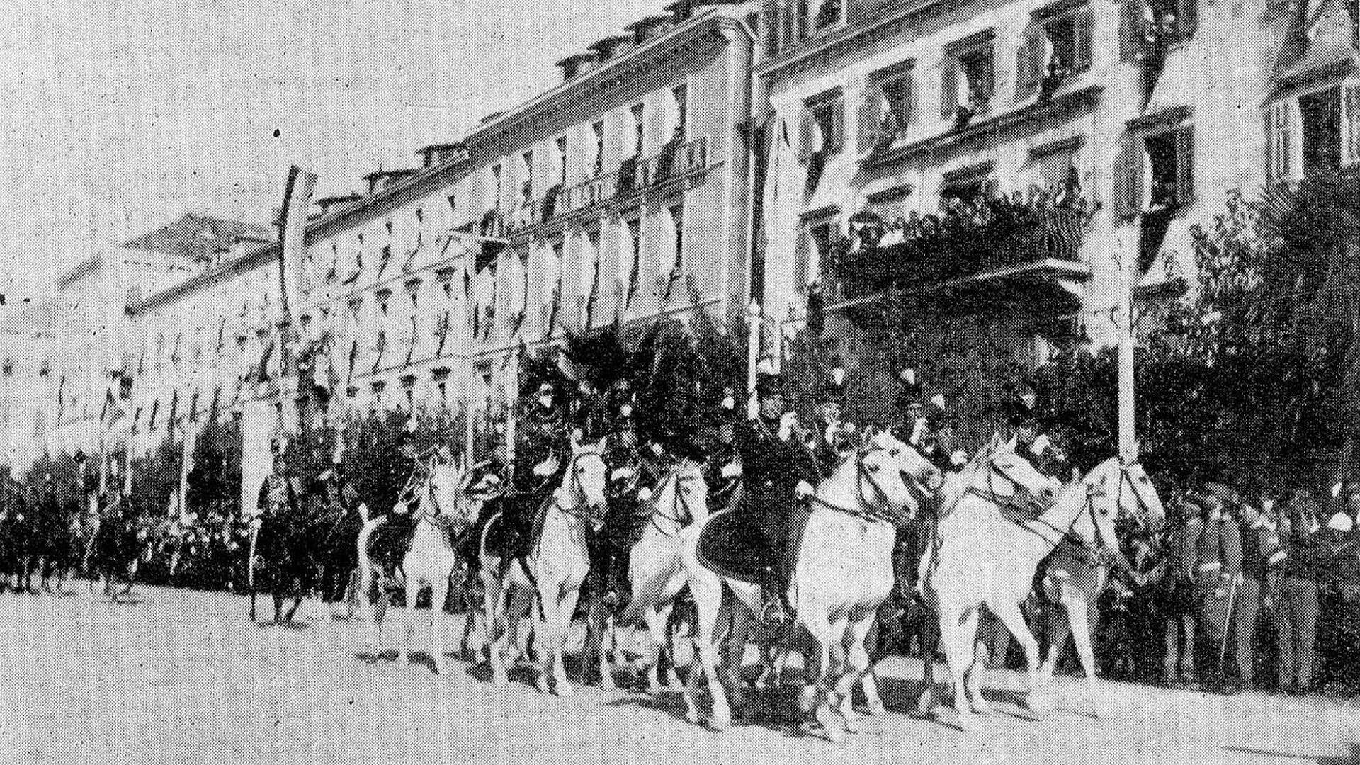 Забавник – пренос смене дворске страже на Радио Београду
