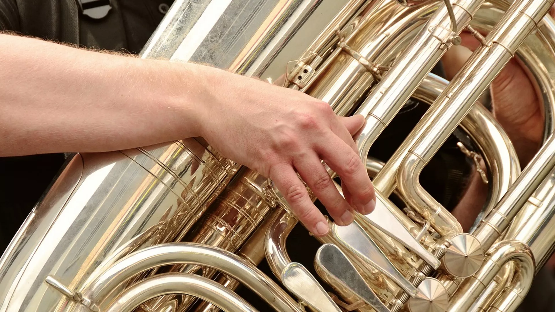 Време музике - инструменти из другог плана