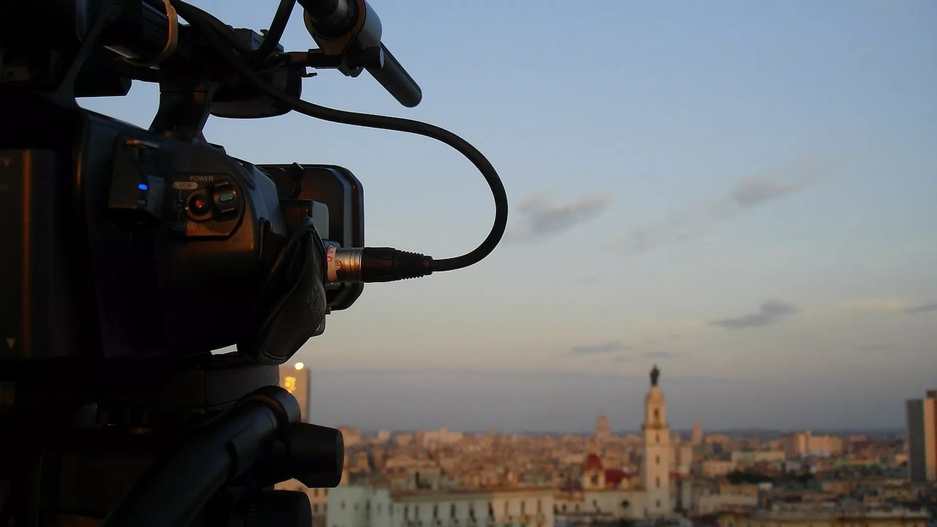 Речено и прећутано - политички документарци