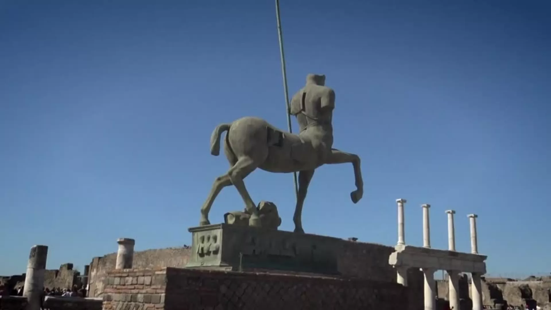 Планетаријум: Напуљ, 1. део