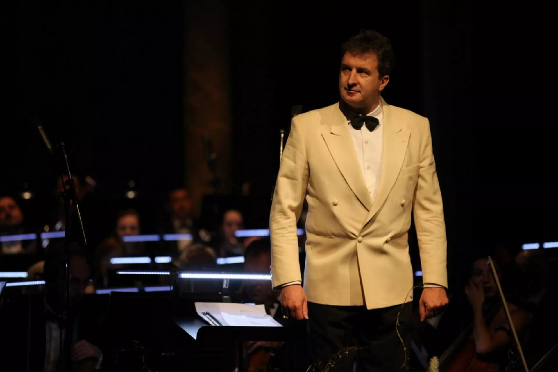 Кон анима - Диригент Дејан Савић