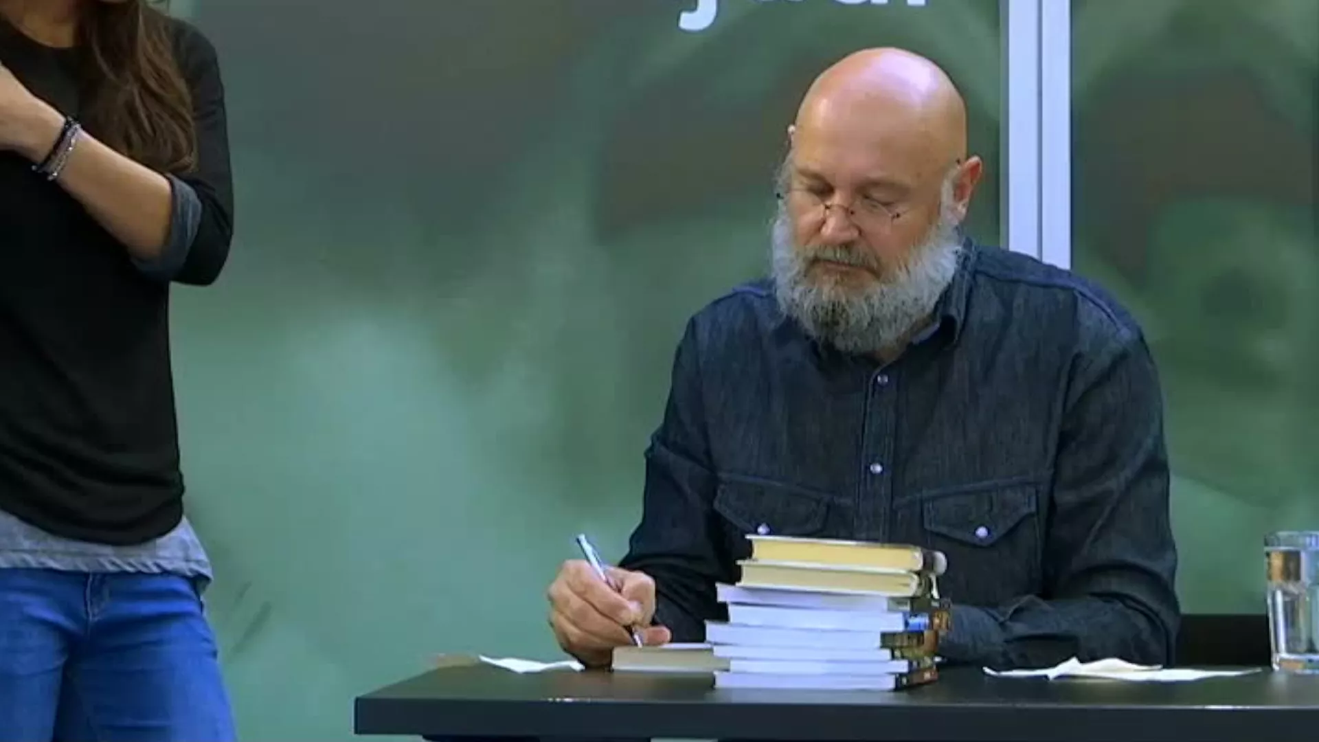 Савремени светски писци: Ерленд Лу
