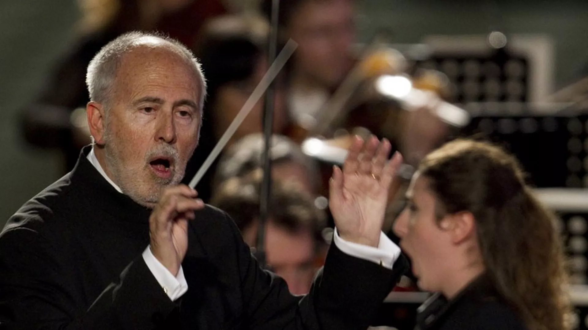 Време музике - Диригент Хесус Лопес Кобос