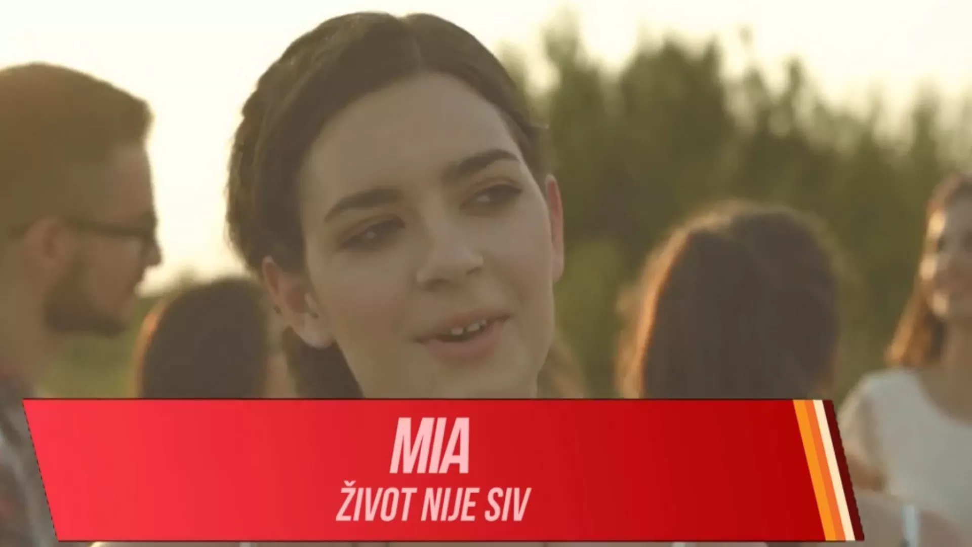 Миа – Живот није сив