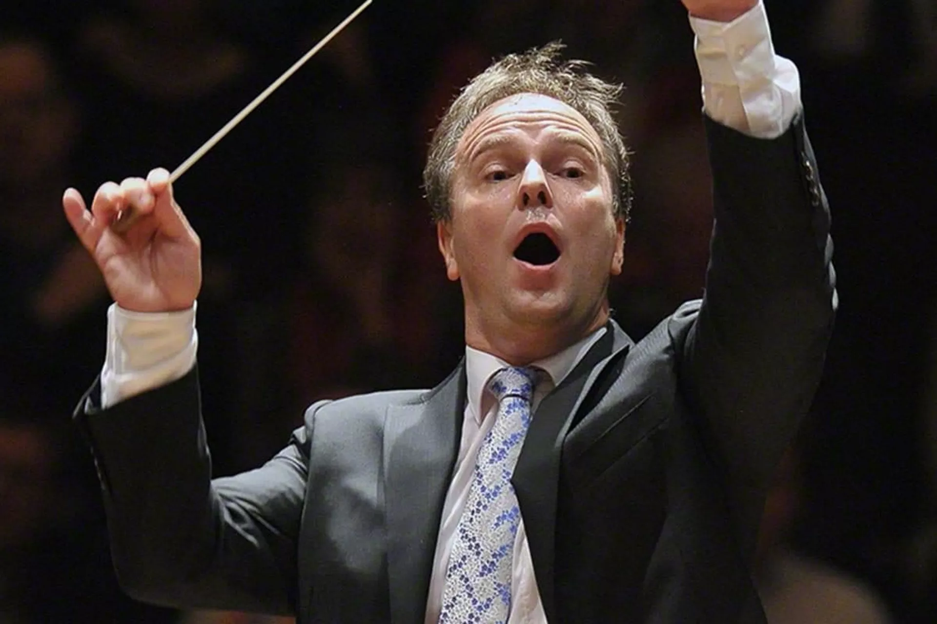 Аутограм - Магнус Линдберг: „Погледајте сунце”, за оркестар