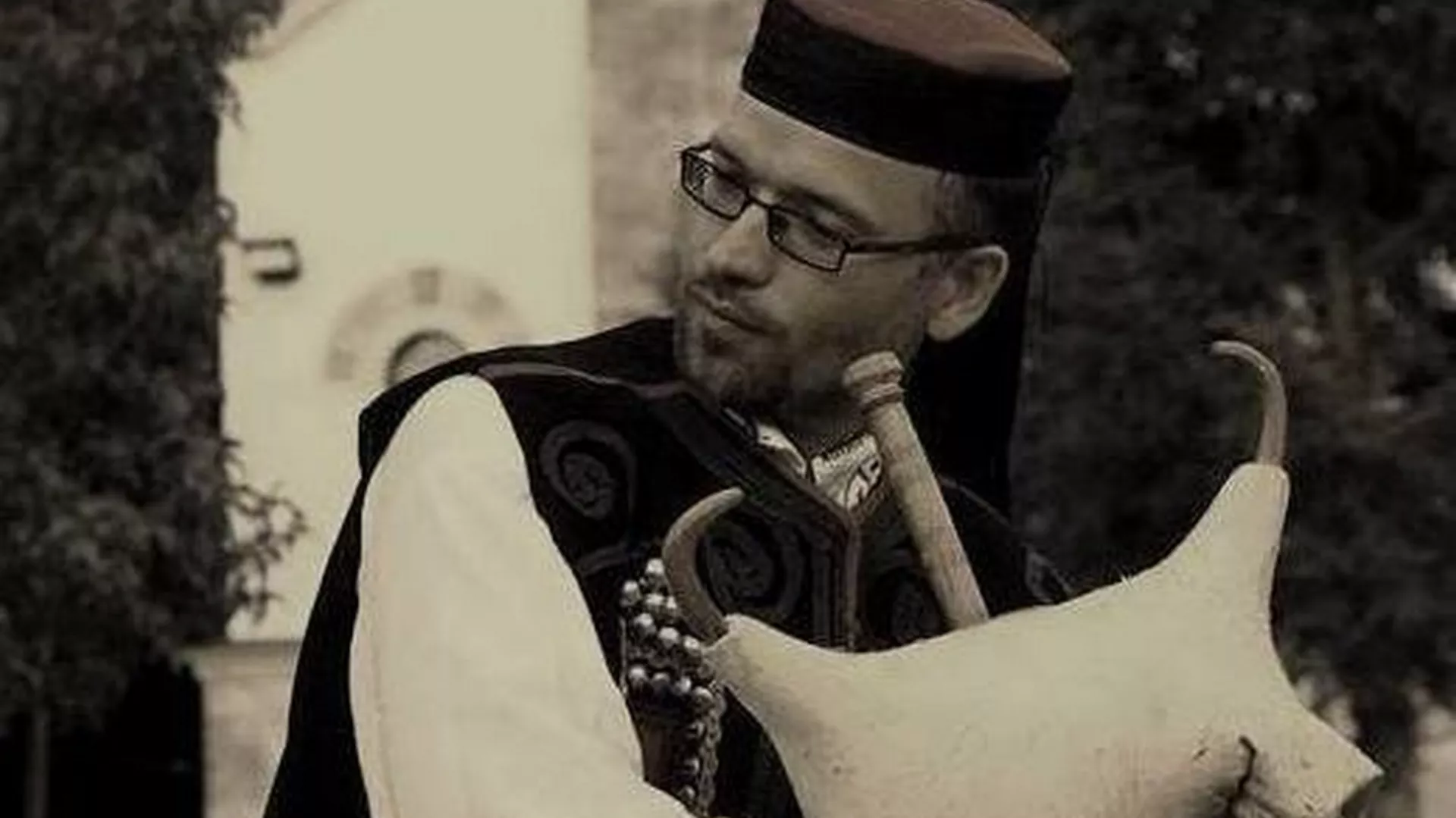 Од злата јабука – Милан Вашалић, самоуки уметник на народним инструментима