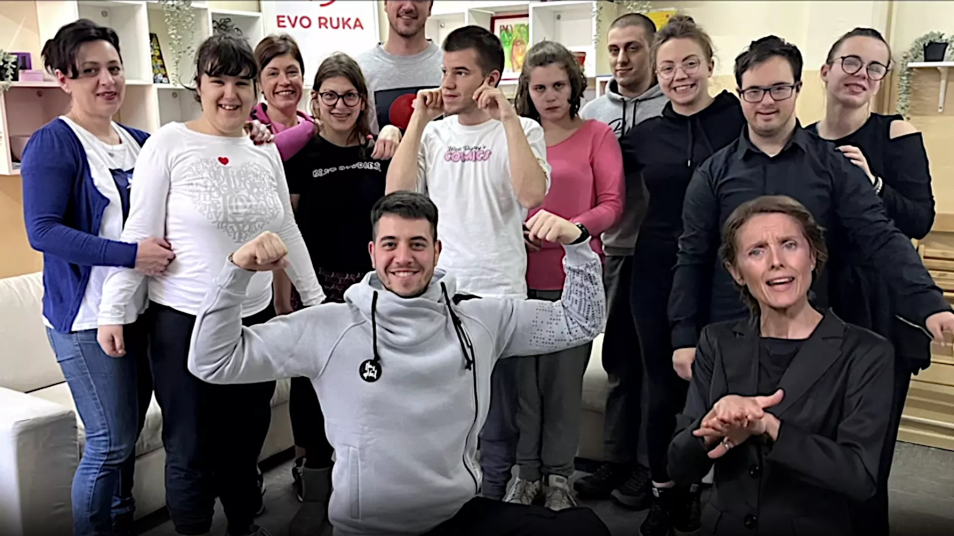 Место за нас: Ван школске клупе