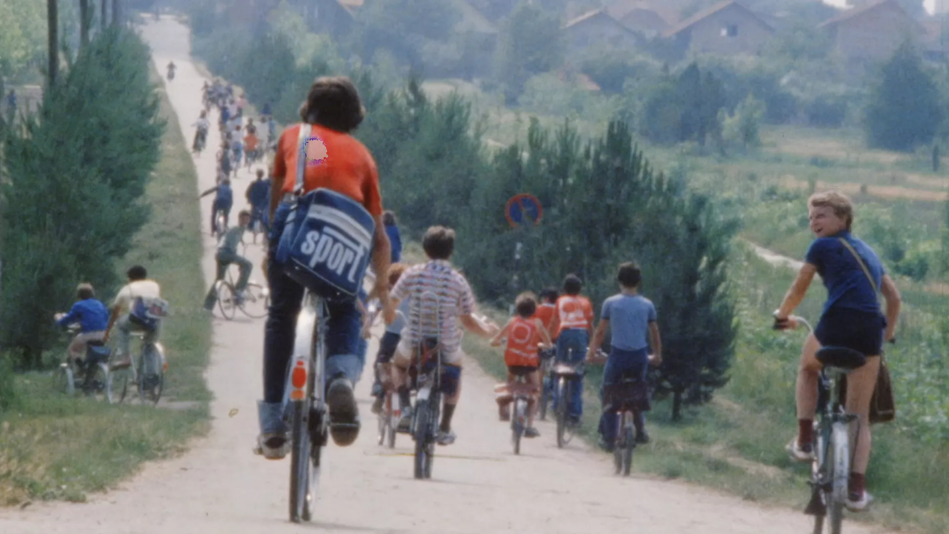 Авантура: Ђачке новине