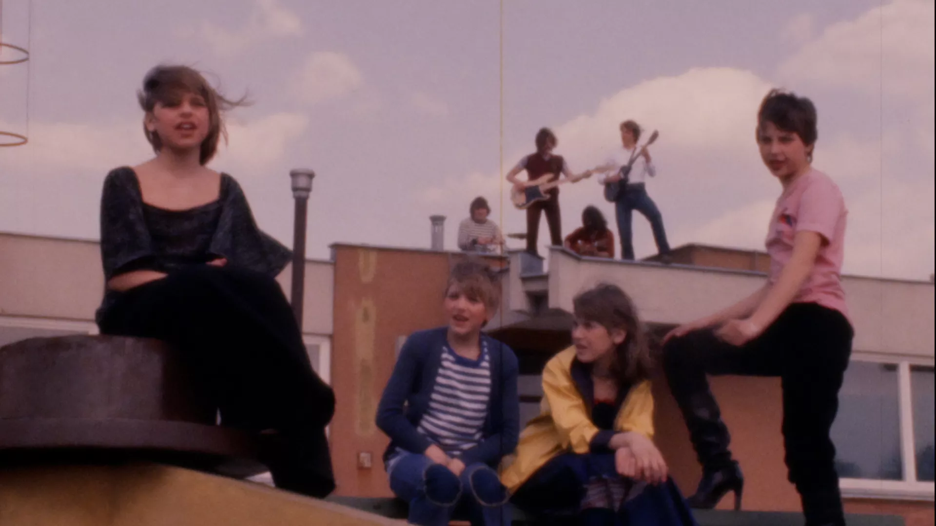 Авантура: Сестре  Тодоровић