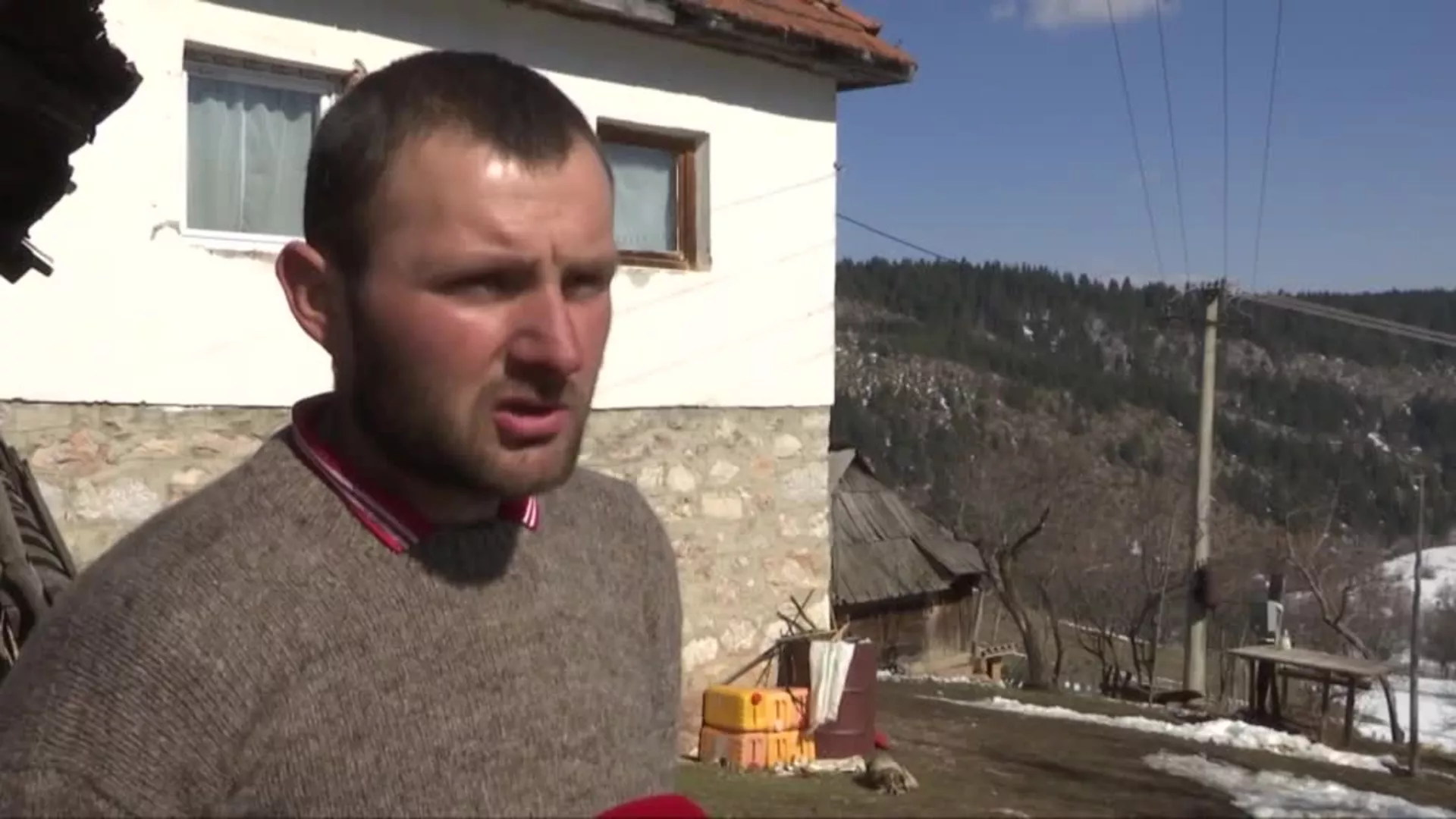 Сам на планини