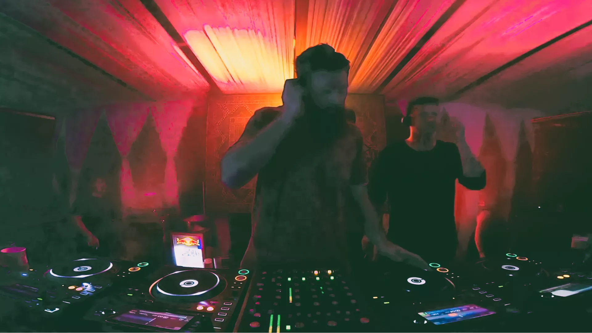 Кристализација - 31. 12. 2023. / DJ Кристијан Молнар