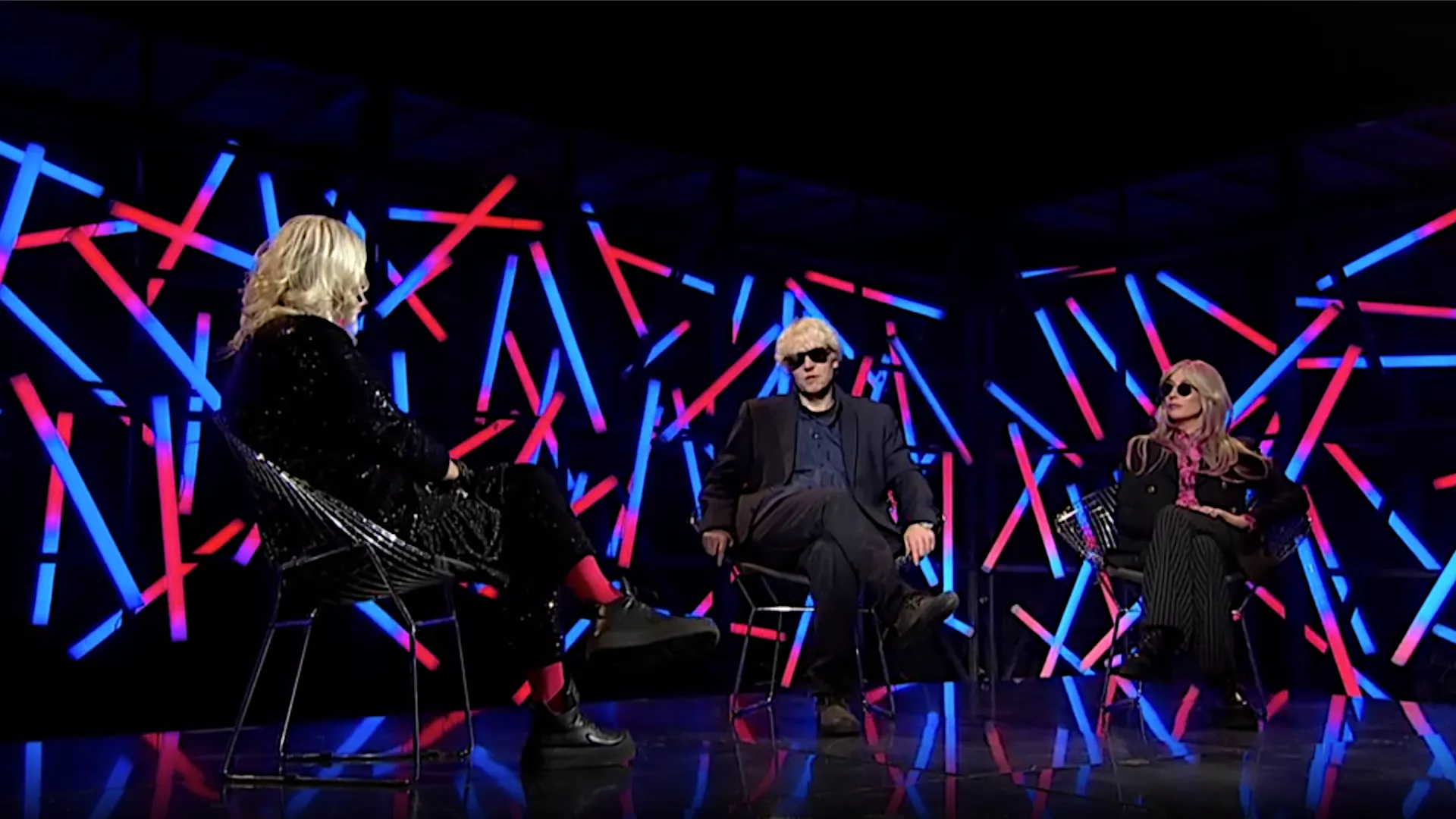 Бунт: "The Dridgers", "TNG", "Bejbi motorola" i "Tea texxxas", "Stefan Nemanja" и "Eyesburn"