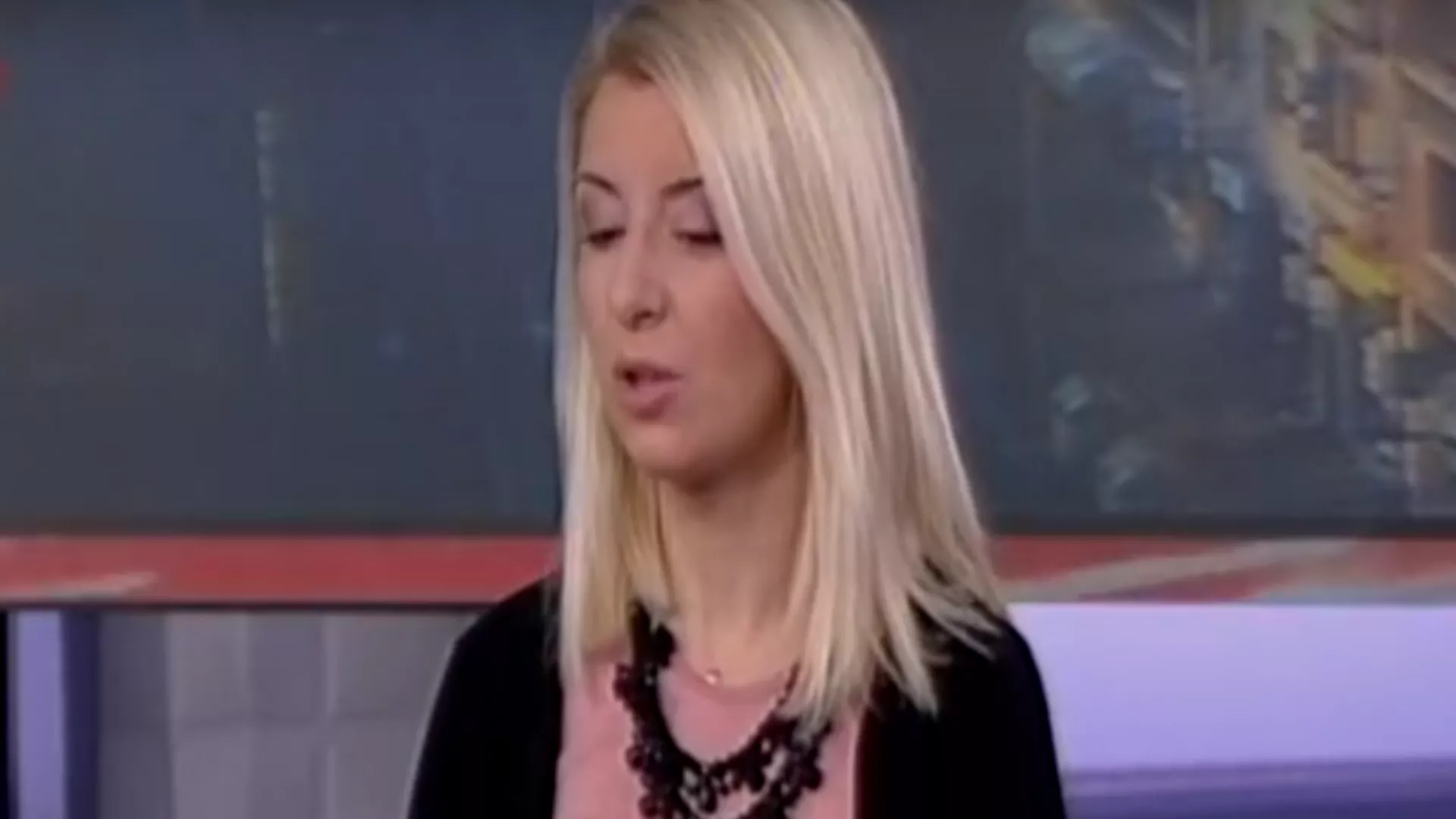 Од злата јабука – Ива Радуловић