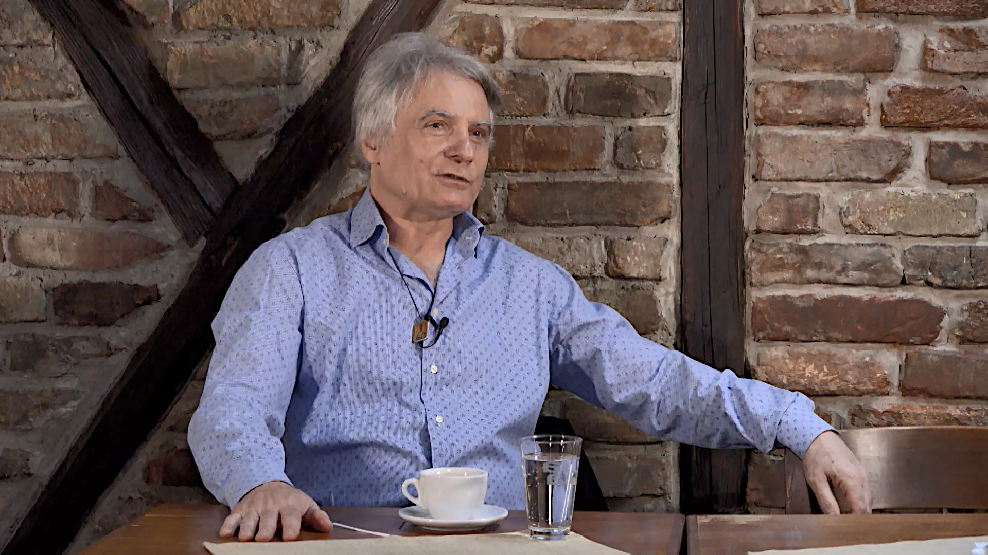 ТВ лица ... као сав нормалан свет: Легенде фудбала, 1. део