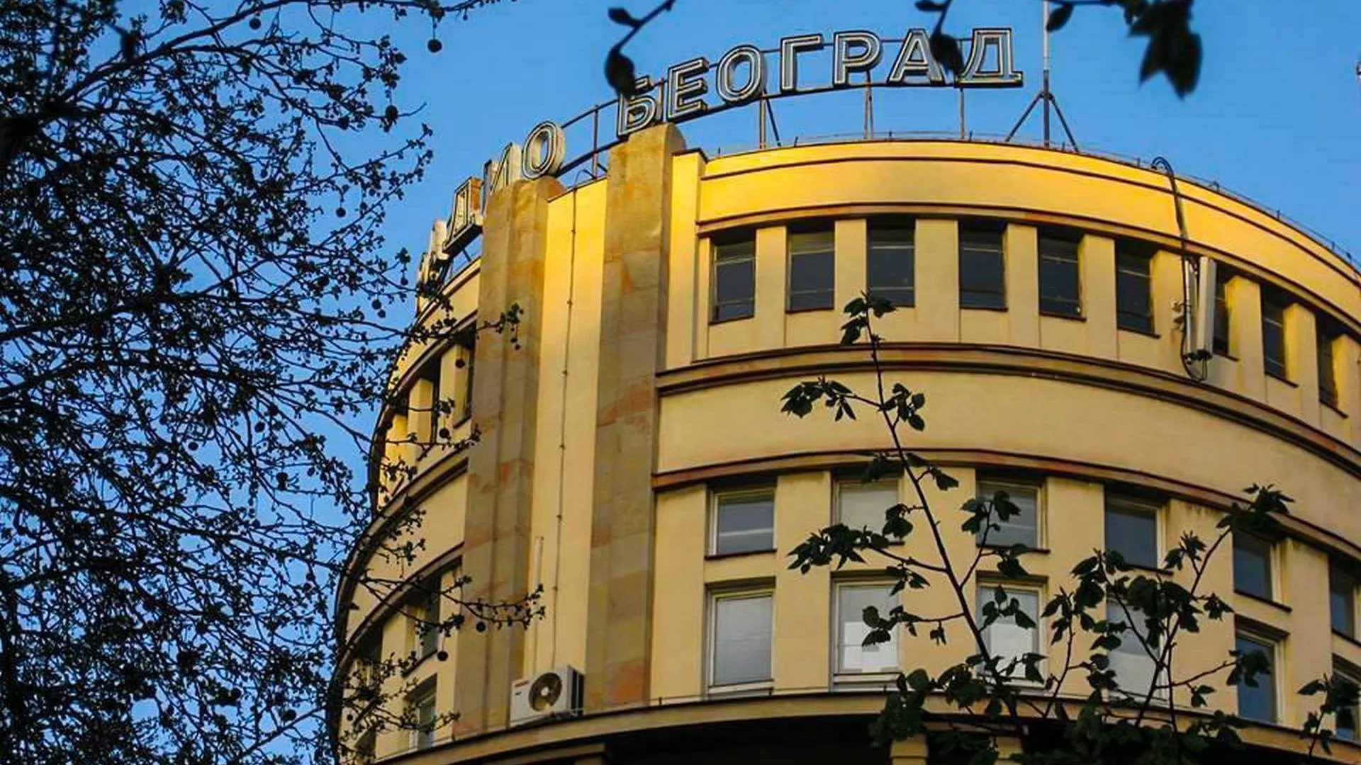 Из архиве Радио Београда – Сопран Оливера Миљаковић