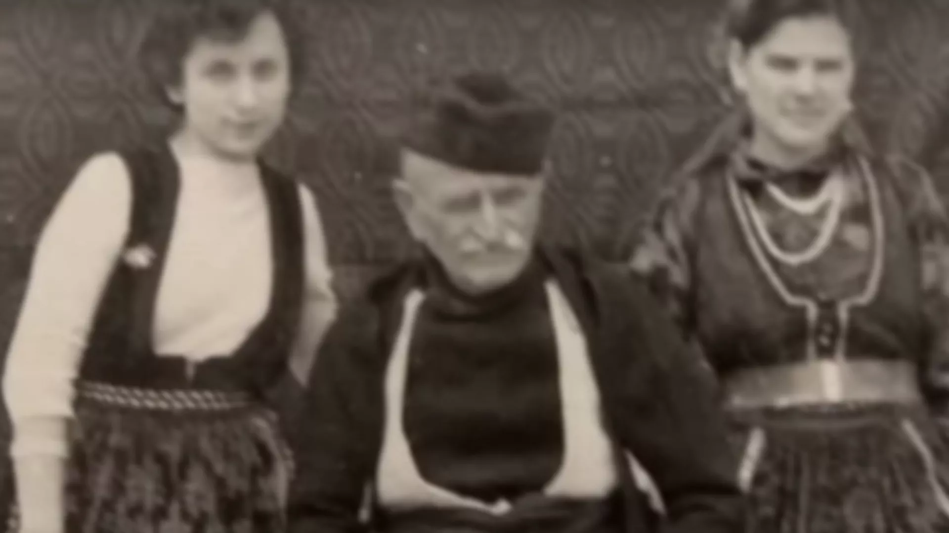 Од злата јабука – Грамостеањ