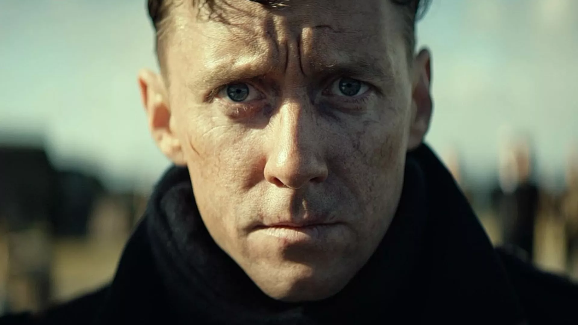 Дванаести човек (2017)