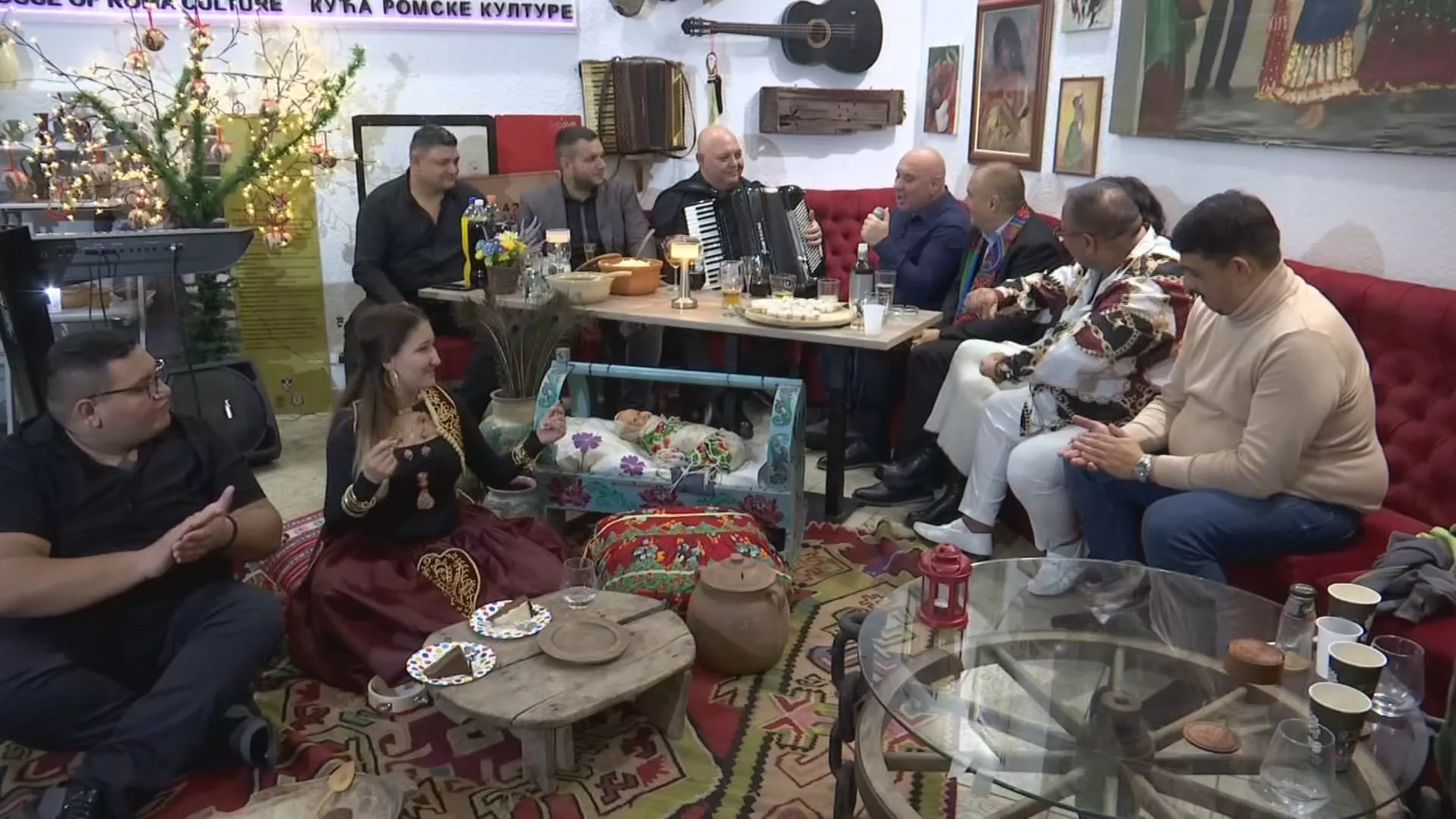Романипен: Новогодишња емисија, други део