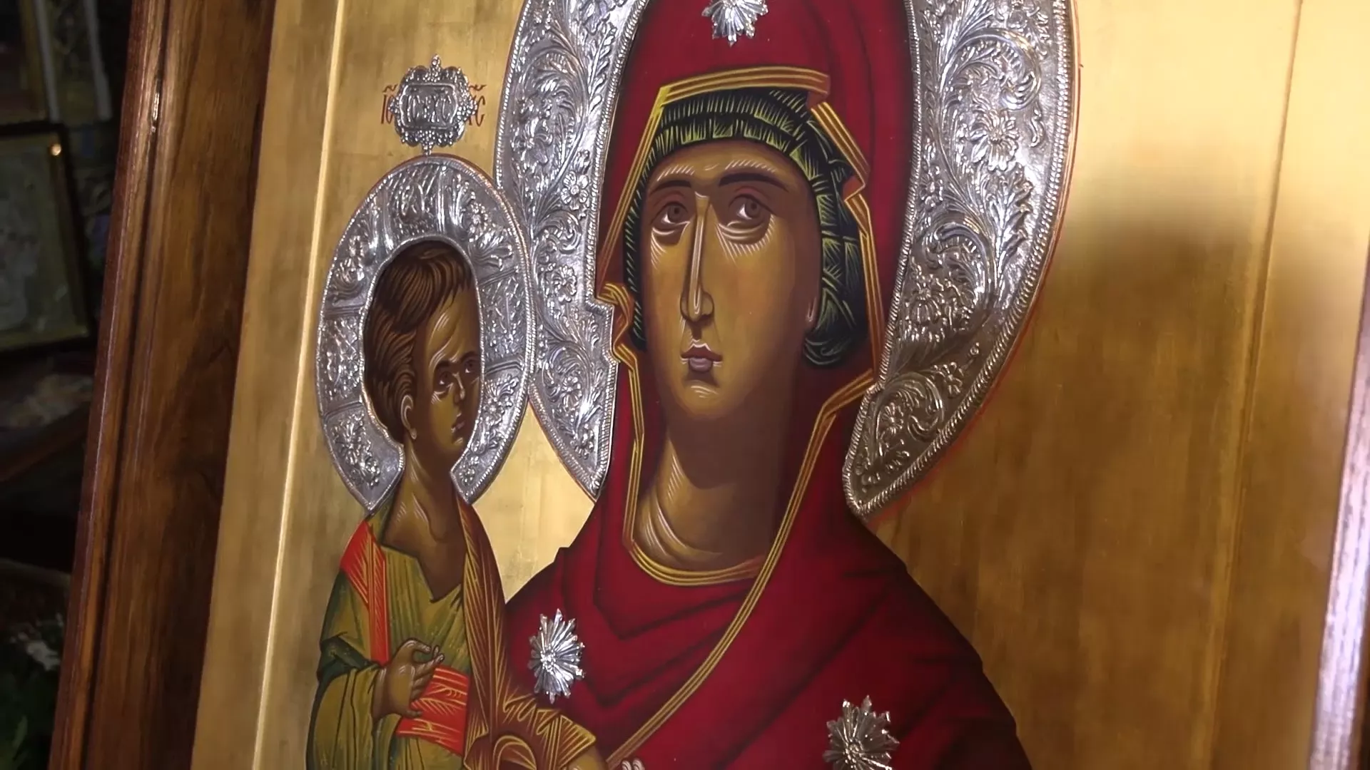 Икона Богородице Тројеручице